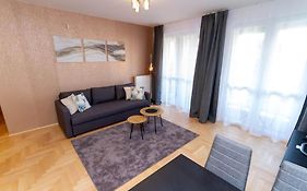 Gozsdu White Raven 3 - Terrace And Free Underground Parking